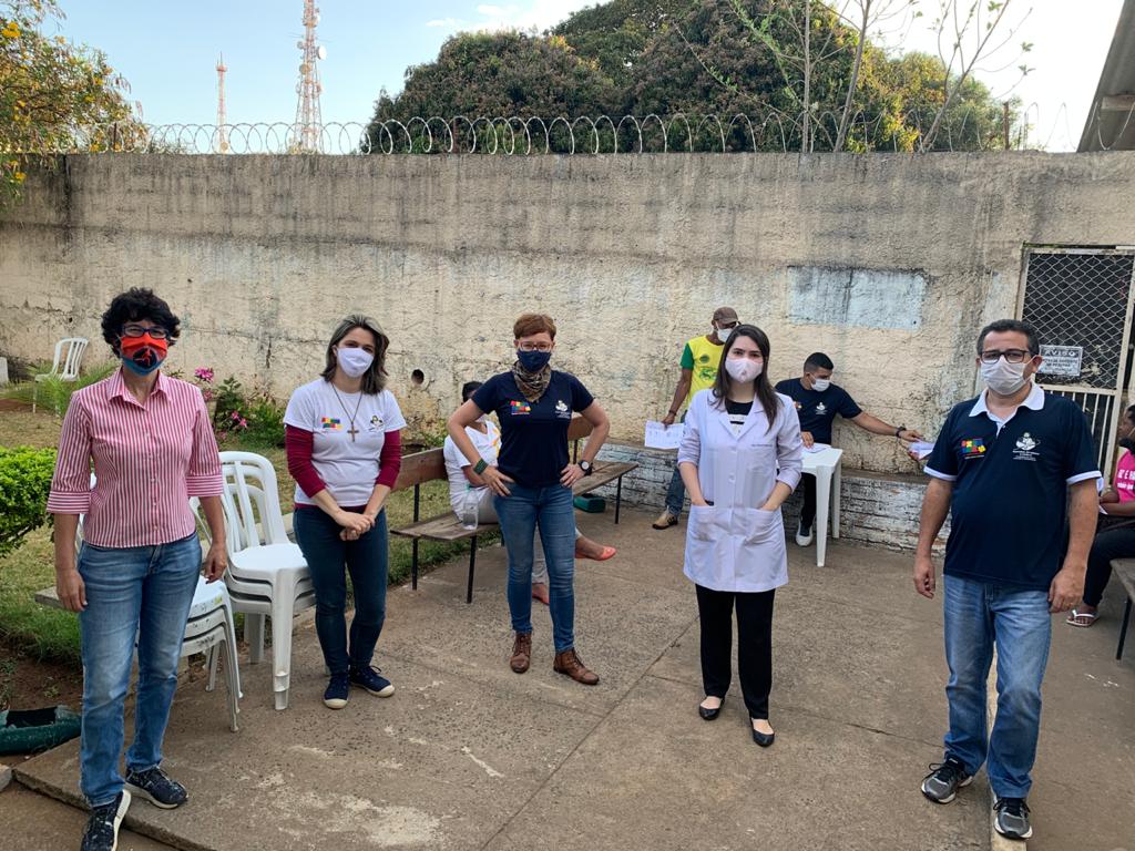 RODA DE CONVERSA COM “ORIENTAÇÕES SOBRE COVID19” NO ABRIGO PROVISÓRIO